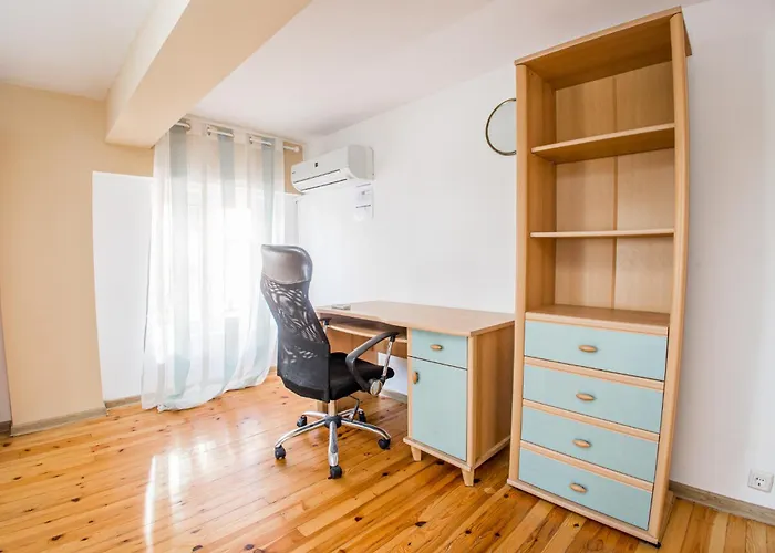 公寓 2bd In Heart Of Top Location *