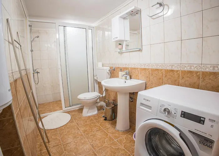 公寓 2bd In Heart Of Top Location